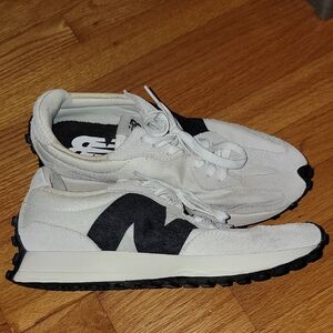 New Balance 327s Sneakers Sea Salt